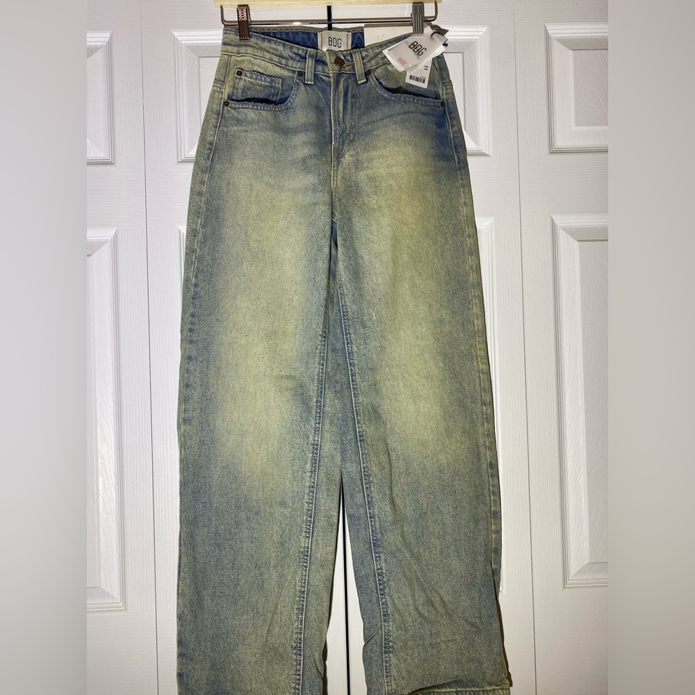 BDG Light Blue Tapered Baggy Jeans